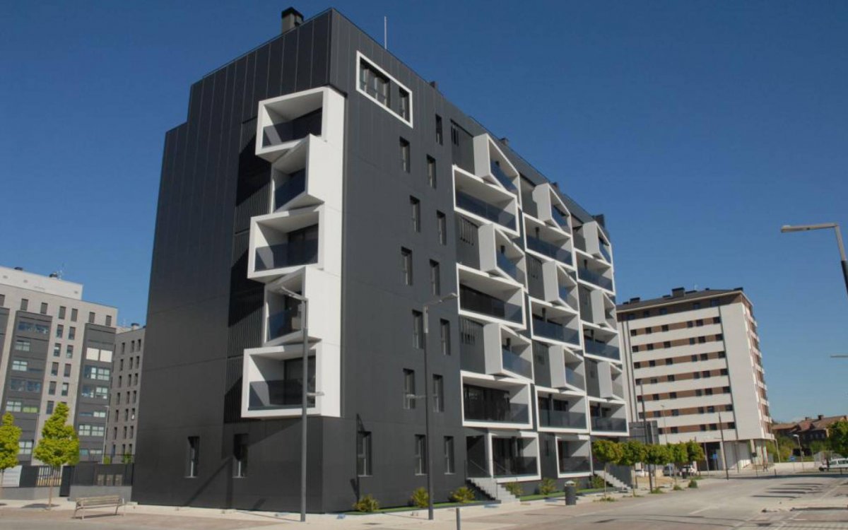 Se levanta el primer bloque de viviendas Passivhaus en Pamplona