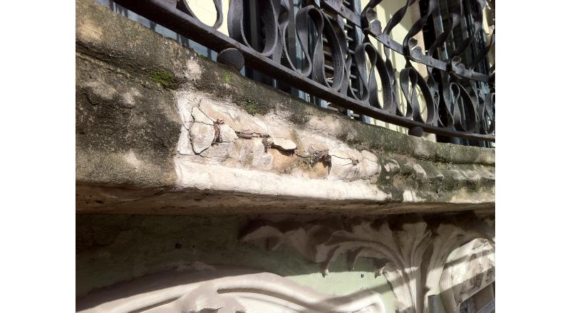 Restauración de fachada modernista (c/ Córcega, Barcelona)