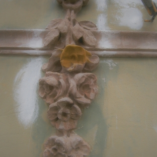 Restauración de fachada modernista (c/ Córcega, Barcelona)