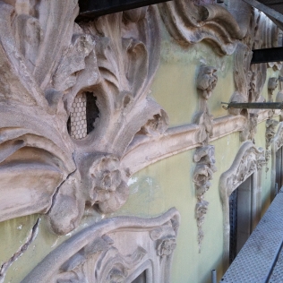 Restauración de fachada modernista (c/ Córcega, Barcelona)