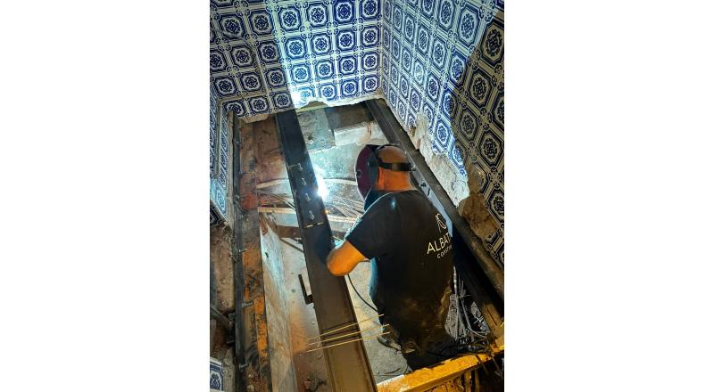 Adecuación interior de dos viviendas de 200m2