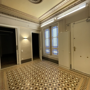 Adecuación interior de dos viviendas de 200m2