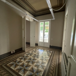 Adecuación interior de dos viviendas de 200m2