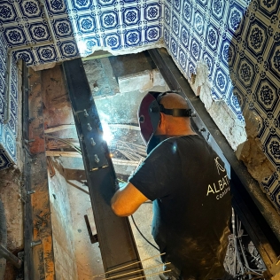 Adecuación interior de dos viviendas de 200m2