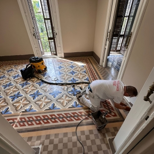 Adecuación interior de dos viviendas de 200m2