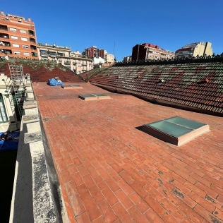 Rehabilitación de las cubiertas planas de las Escuelas Ribas (Rubí)
