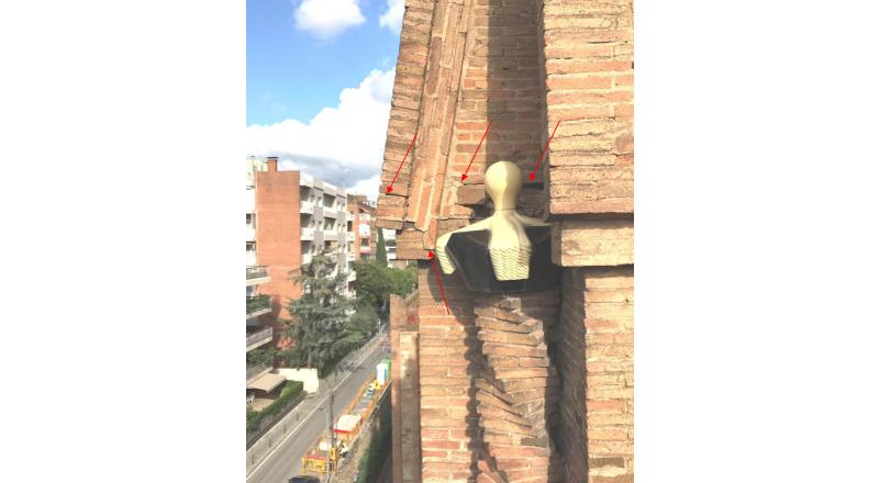 Rehabilitación estructural de pináculos de fachadas de la Escuela Teresiana Ganduxer