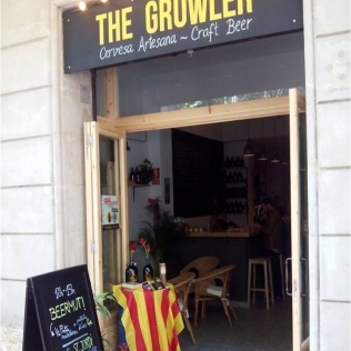 Reforma interior para local de cervecería artesanal (l'Eixample, Barcelona)