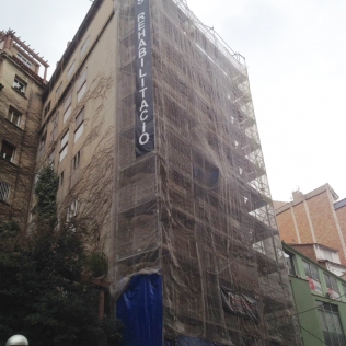 Rehabilitación de fachada principal (c/ Atenas, Barcelona)