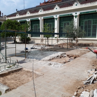 Proyecto de restauración de patio central de la Escuela Ribas en Rubí