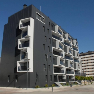 Se levanta el primer bloque de viviendas Passivhaus en Pamplona