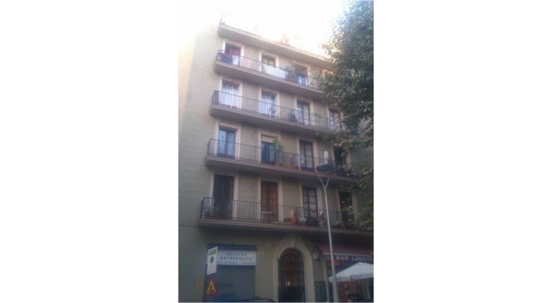 Rehabilitación de fachada principal (c/ Cartagena, Barcelona)